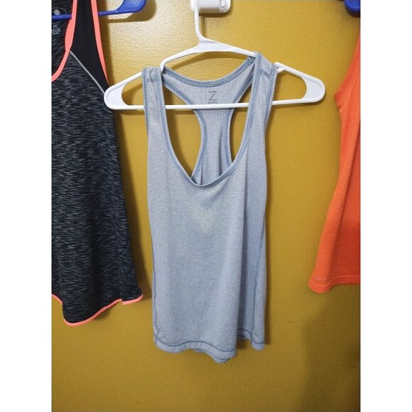 Lot of Five Ladies Performance Tanks Size S - Picture 6 of 7